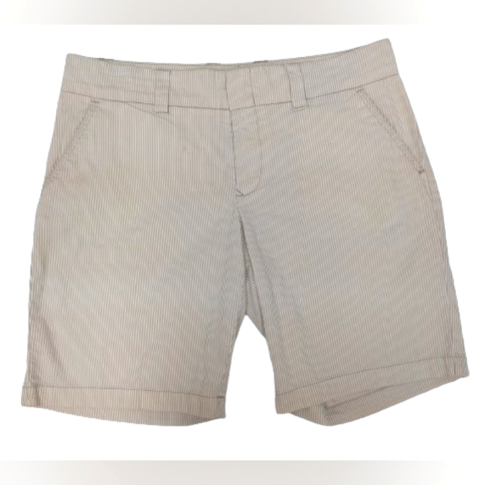 Tommy Hilfiger women's beige striped bermudas size 8